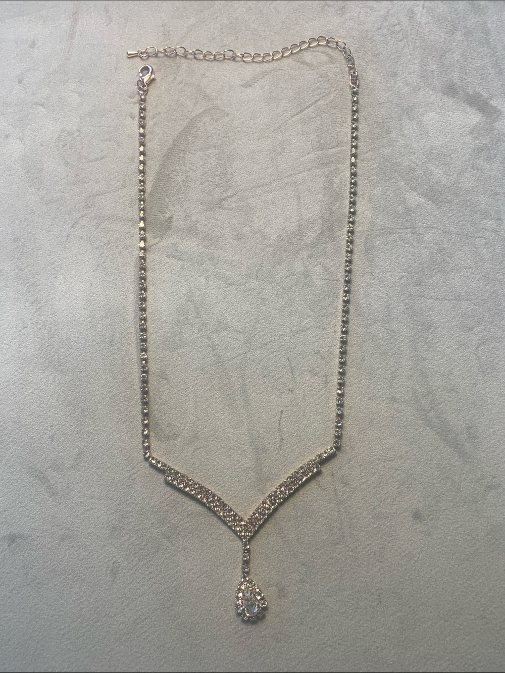 Women’s Rose gold Crystal V-Neck Necklace with Teardrop Pendant